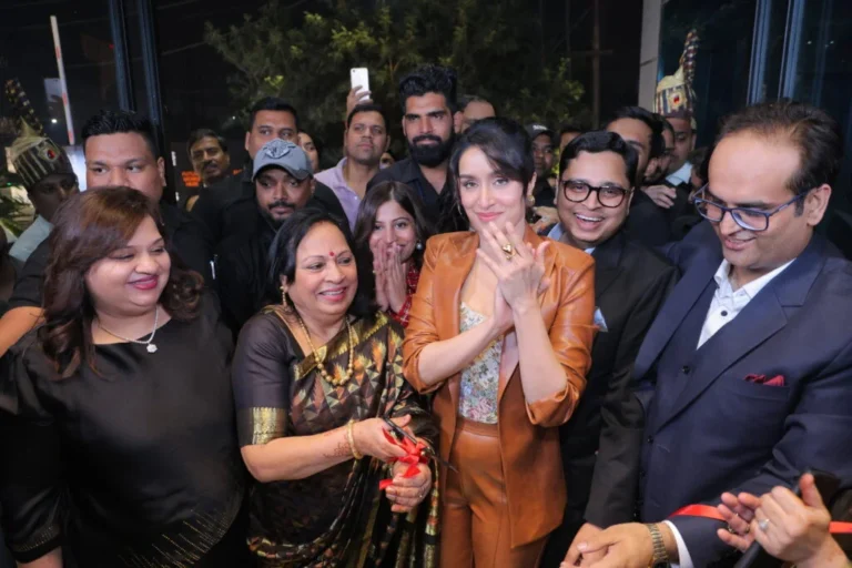 Ofis Square Partners with Shraddha Kapoor as First Celebrity Ambassador in Coworking Sector